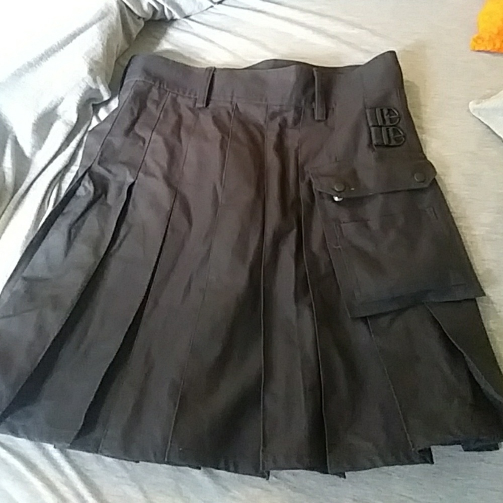 Black mens kilt